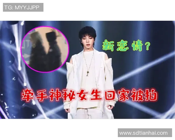 与足球明星合影的神秘女生身份揭晓引发网友热议引发广泛关注