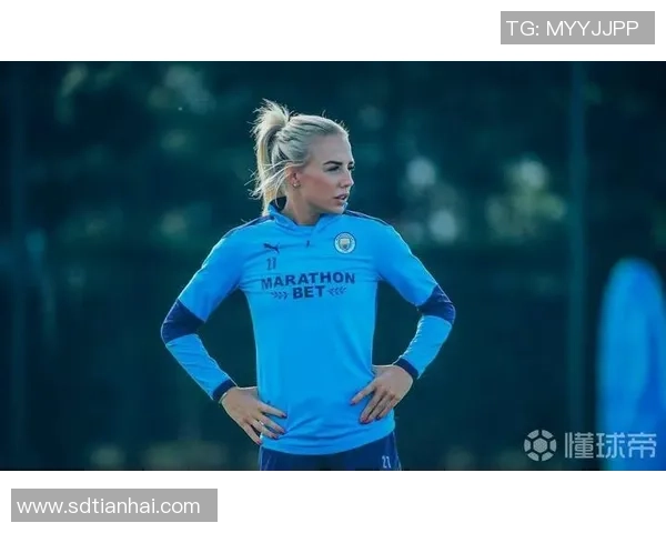 曼城女足球星闪耀风采,谁是最亮眼的明星? 曼城女足球星闪耀风采,谁是最亮眼的明星?